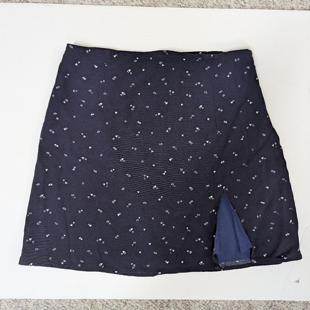 Aritzia Sunday Best Blue Mini Skirt Size 2 – Hearts Print